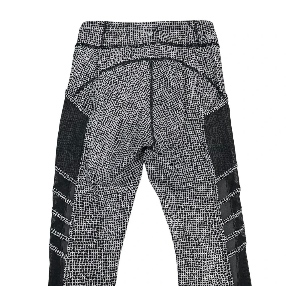 LULULEMON Wild And Free Tight Sz 6 Fall Net White Black - Picture 9 of 10